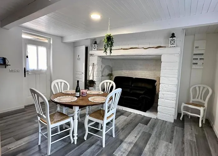 Eglantine Saint-Remy-Boscrocourt